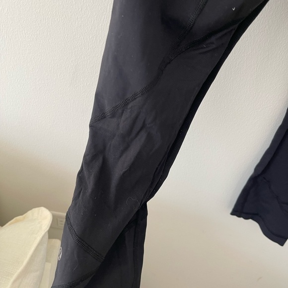 lululemon  Black Cropped Leggings with Pockets - Picture 6 of 7